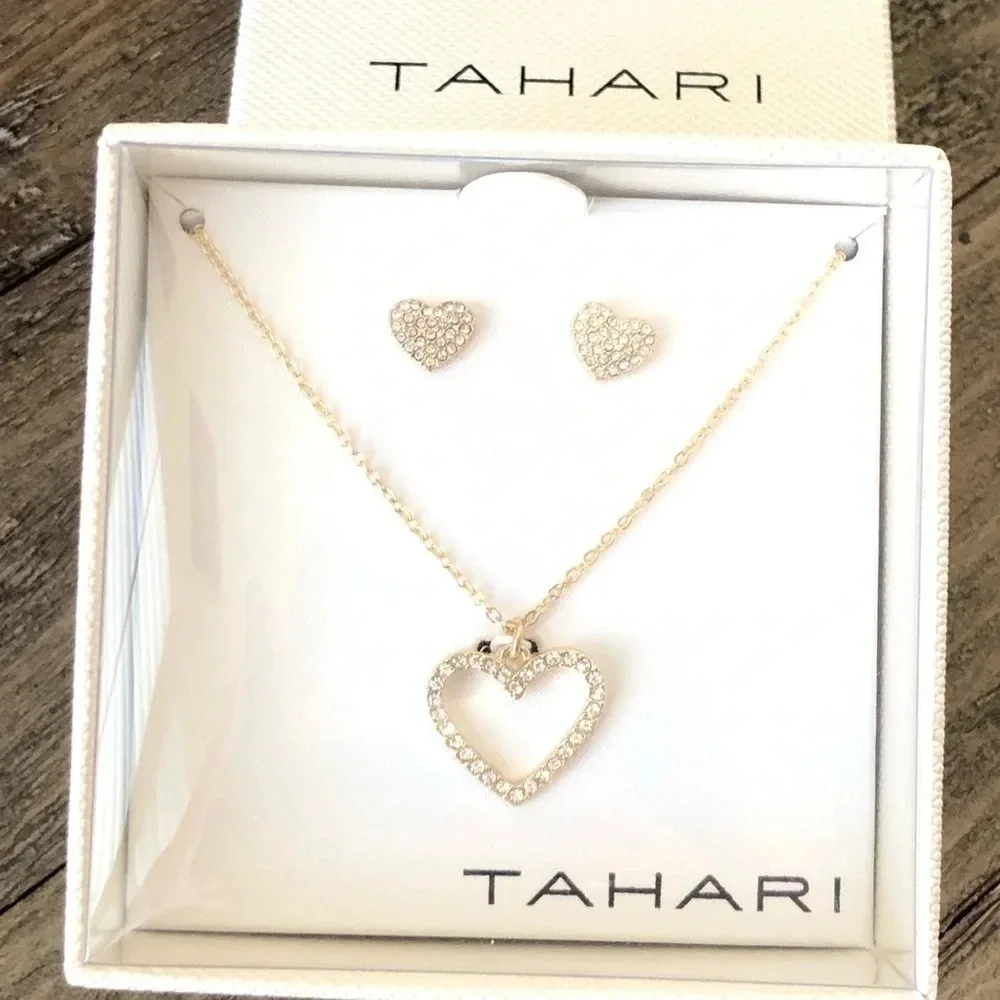 New in box Tahari Gold Tone Heart Necklace Earring Set Gift CZ‎ Holiday Fashion